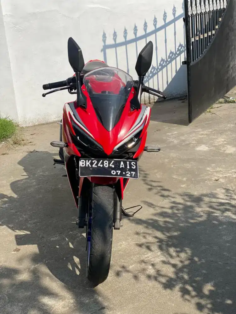 DIJUAL HONDA CBR150R TAHUN 2019