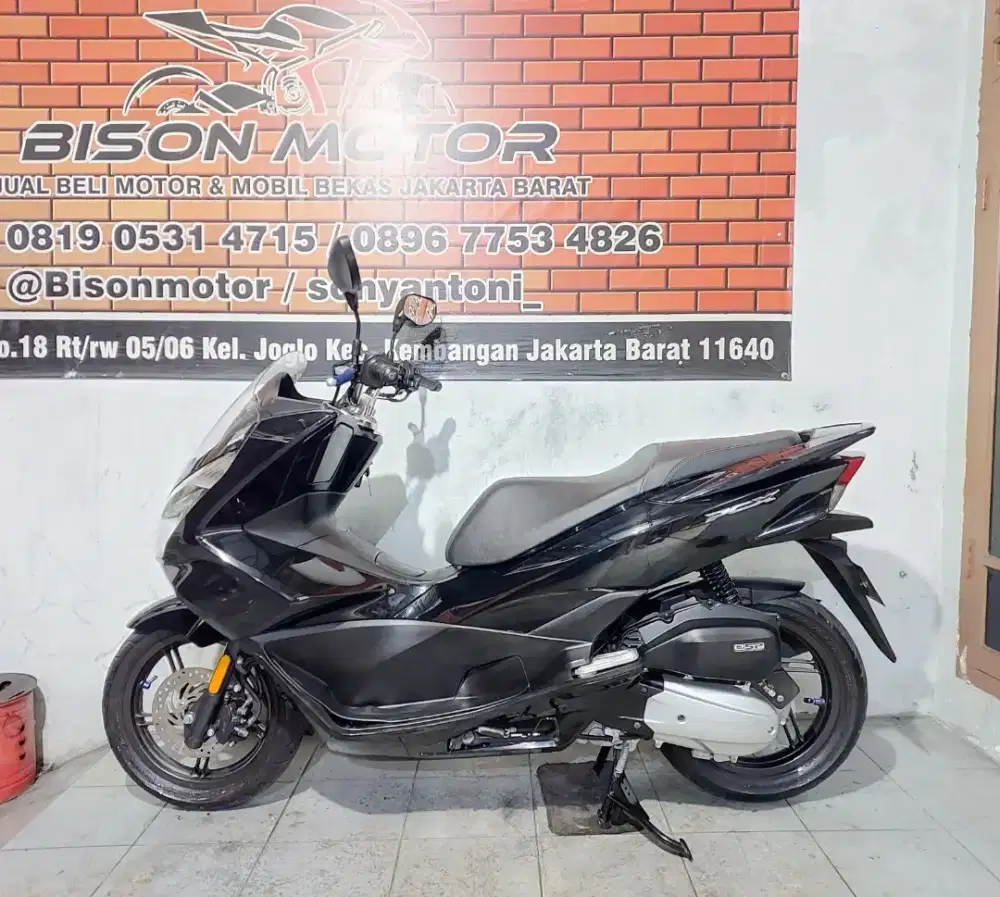 KM 35 RB ! HONDA PCX 150 BUILT UP CBS ISS TAHUN 2017 ISTIMEWA HITAM
