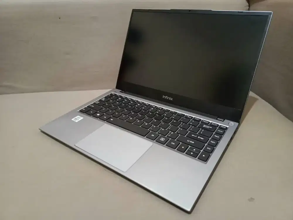 Infinix Inbook X1 core i3 gen 10th ram 8 SSD 256