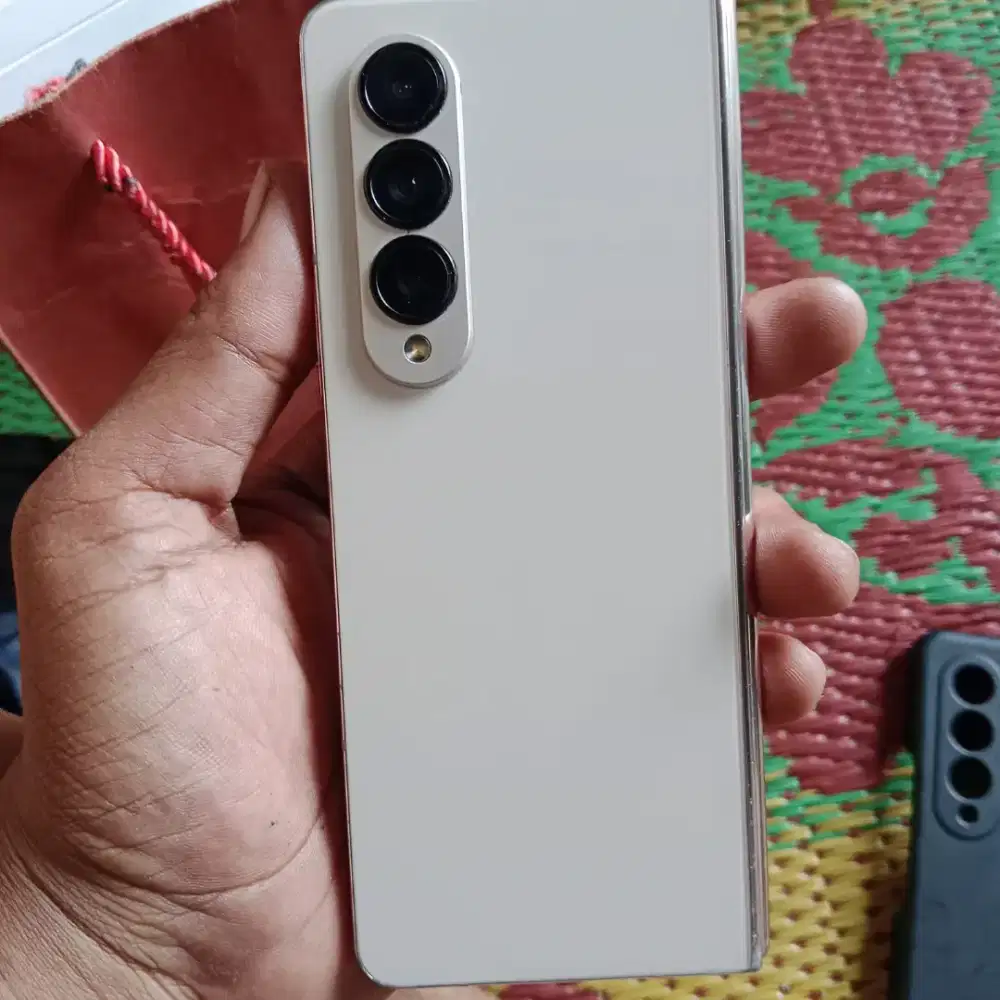 Samsung z fold 4 murmer
