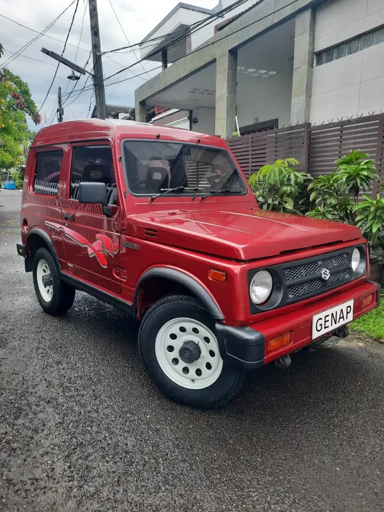 SUZUKI KATANA 2004 MERAH