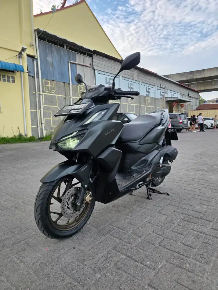 Honda Vario 160 ABS Hitam 2022