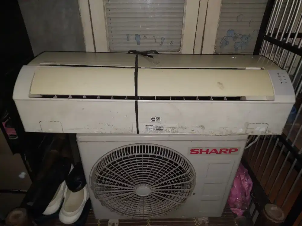 AC Sharp 1/2 PK R22 normal dingin plus pipa kabel