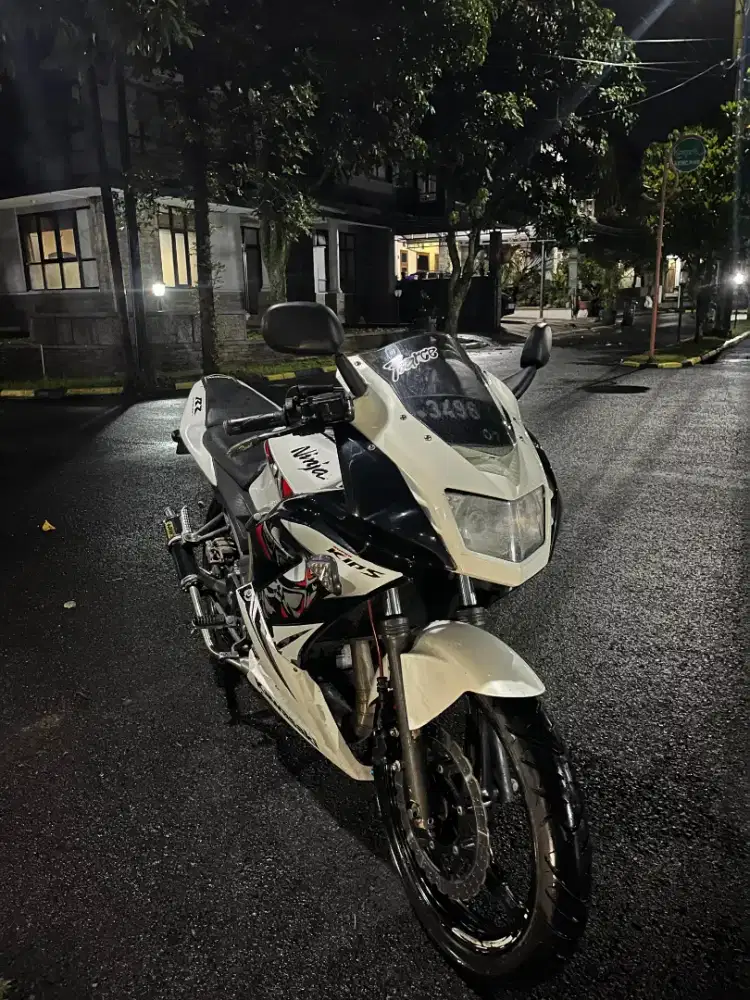 Dijual cepat kawasaki ninja 2012