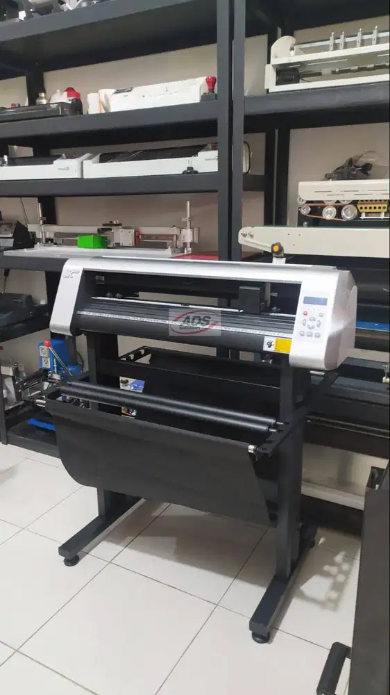 MESIN CUTTING STICKER TIPE TERBARU BERGARANSI TERSEDIA BERBAGAI UKURAN