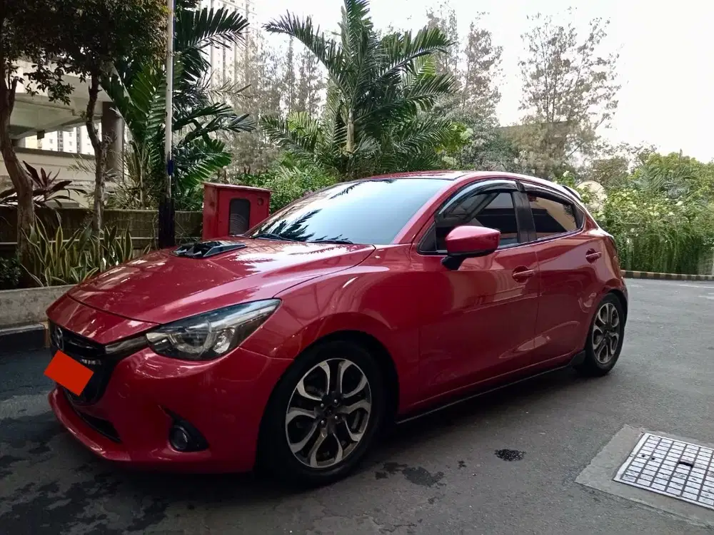 MAZDA 2 GT Skyactiv Merah 2016 Mulus Full Original Tangan Pertama