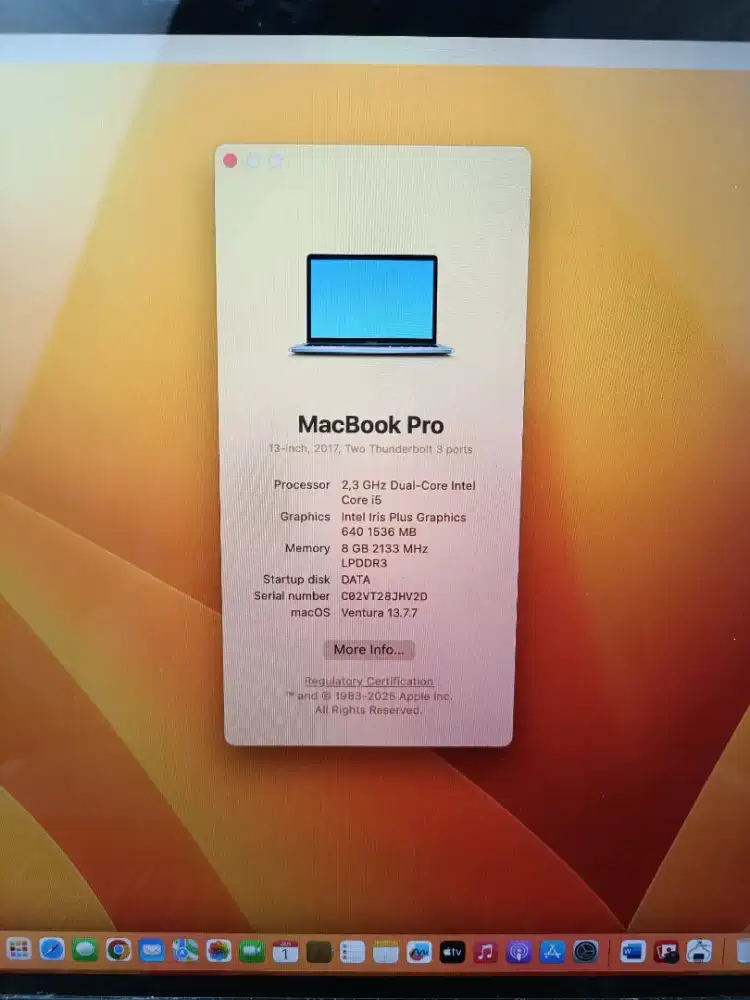 Macbook Pro 2017 Core I5 layar 13 Inch Ram 8 Ssd 256 Space Grey lengkp