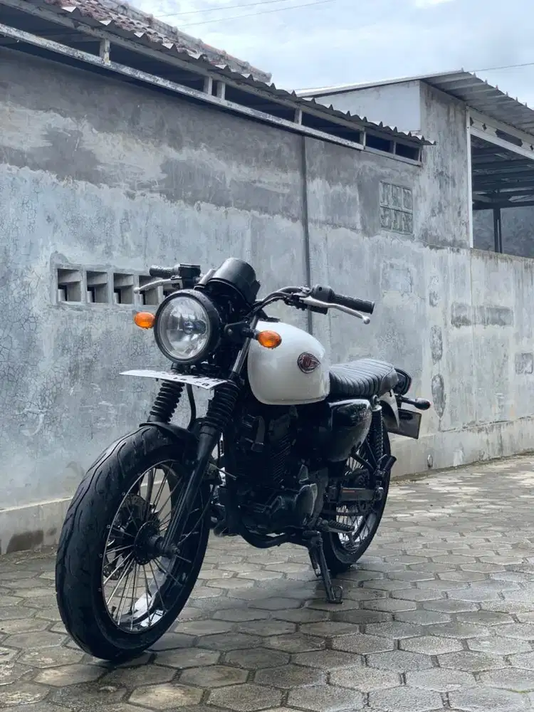 KAWASAKI W175 2018