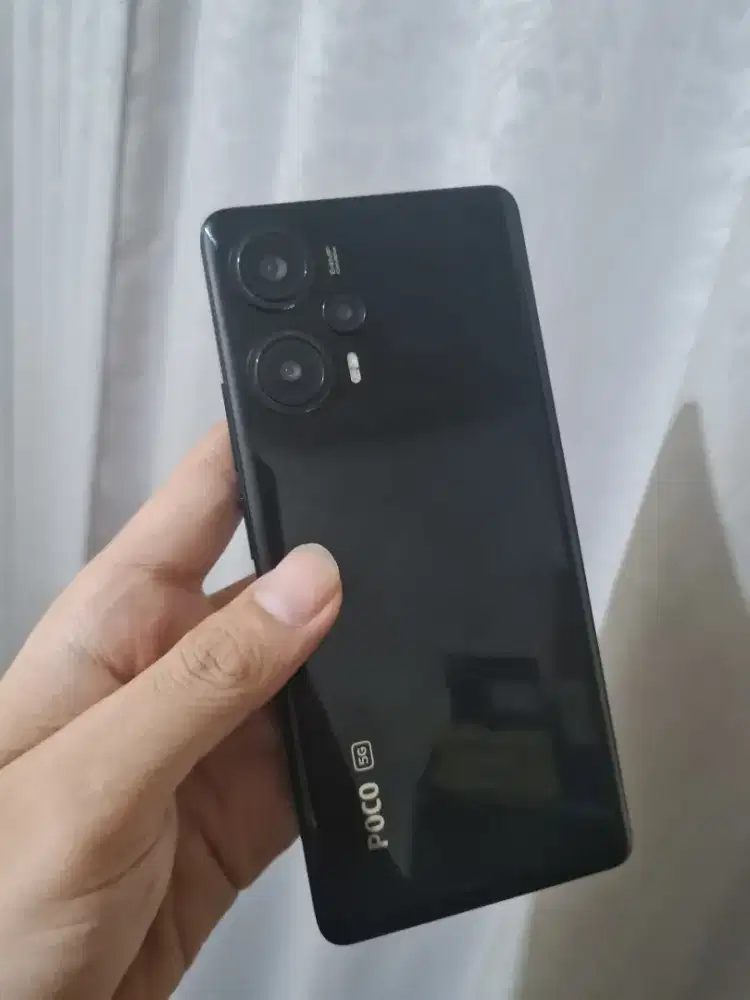 Poco F5 12/256gb second nominus
