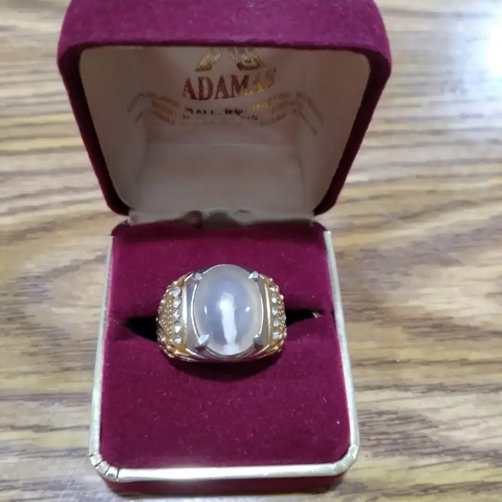 Cincin batu sodo Lanang.