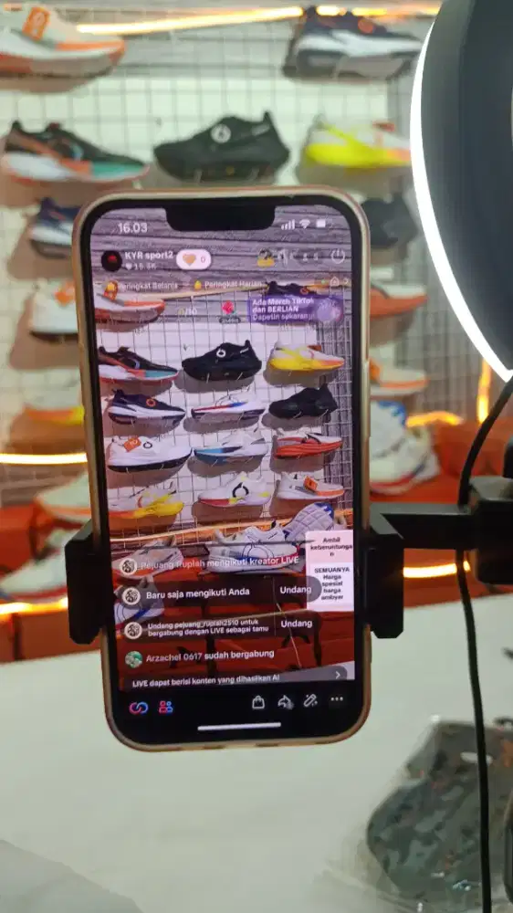 Cari host live sepatu dan marketing perumahan kavling