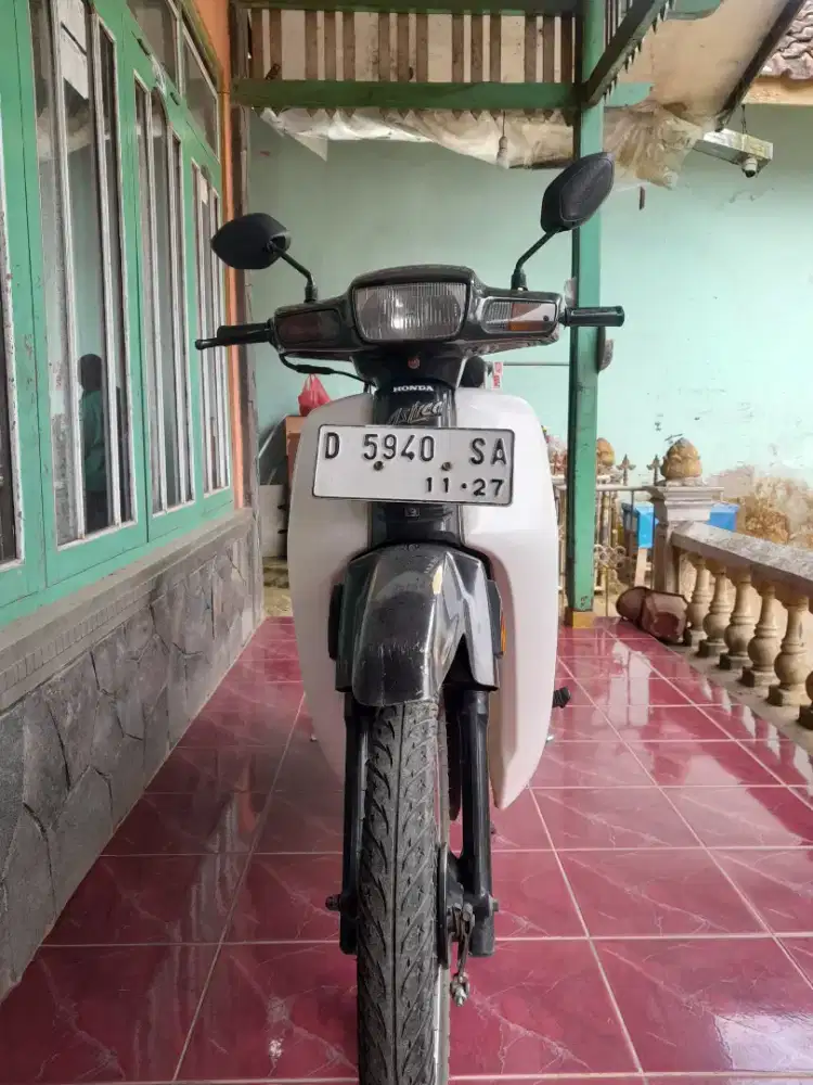 Bismillah,barangkali ada yg minat grand astrea tahun 1997