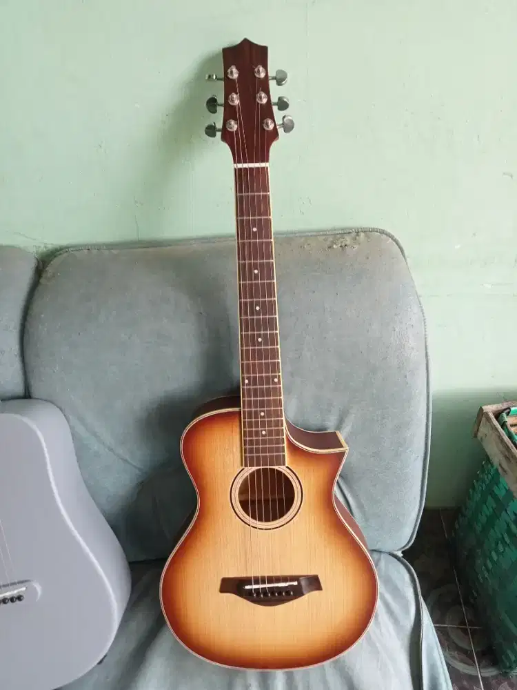 Gitar akustik model cort 3/4