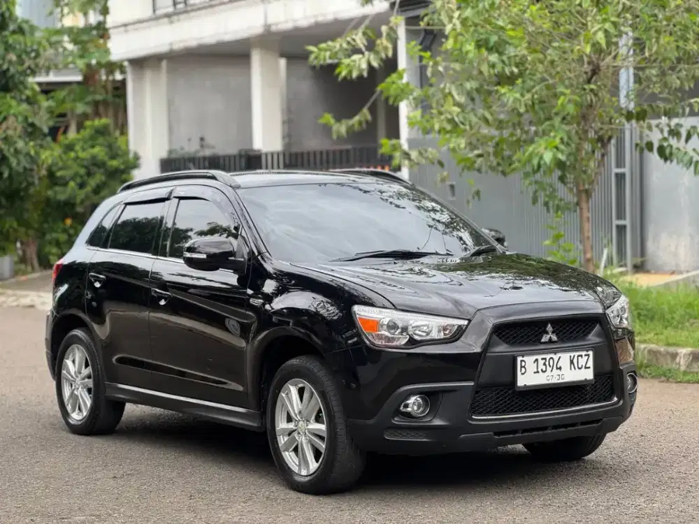 Outlander PX AT 2013 Hitam Metalik
