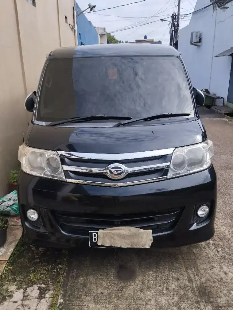 Daihatsu Luxio 2009 Bensin