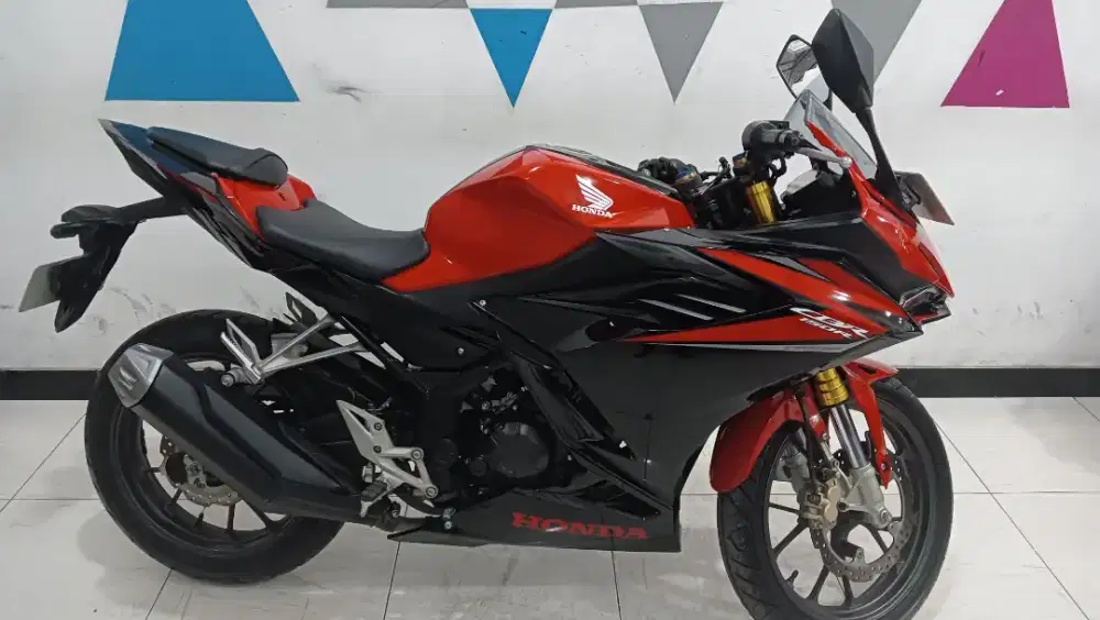 Honda All New CBR 150R 2023 km.5000