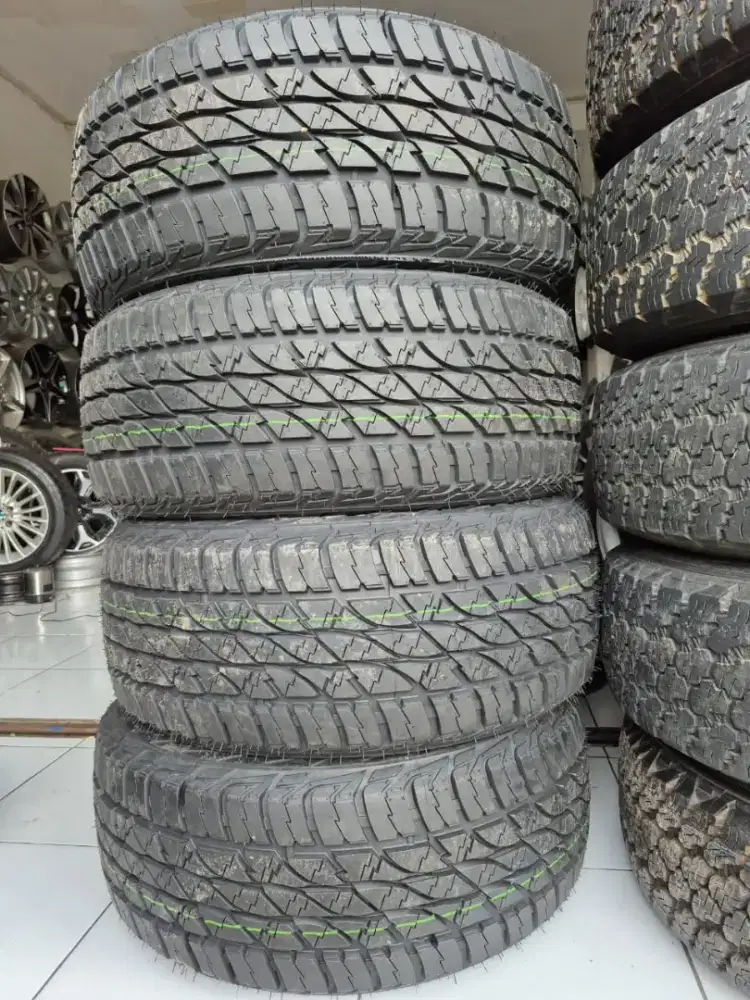 Ban copotan Acclera omikron A/T 285/50 R20 99% 2025..4pcs