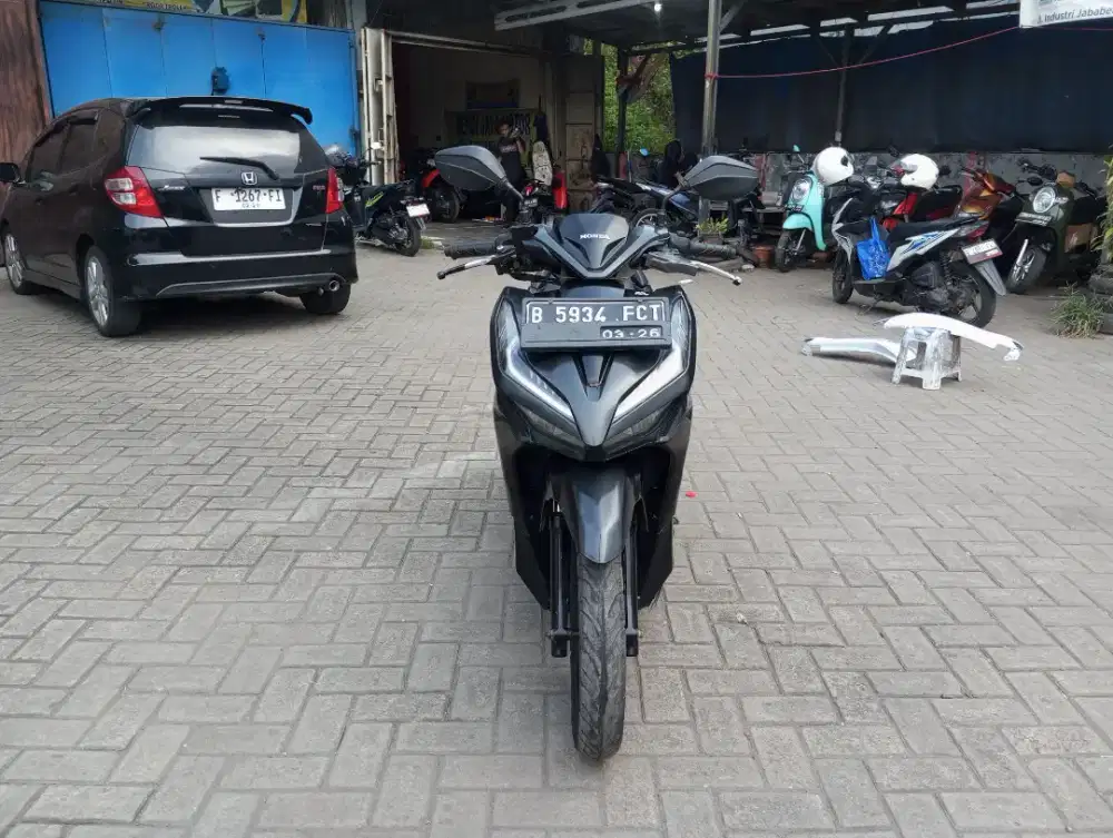 Vario NEW 125 tahun 2021.KM 30.000 an
