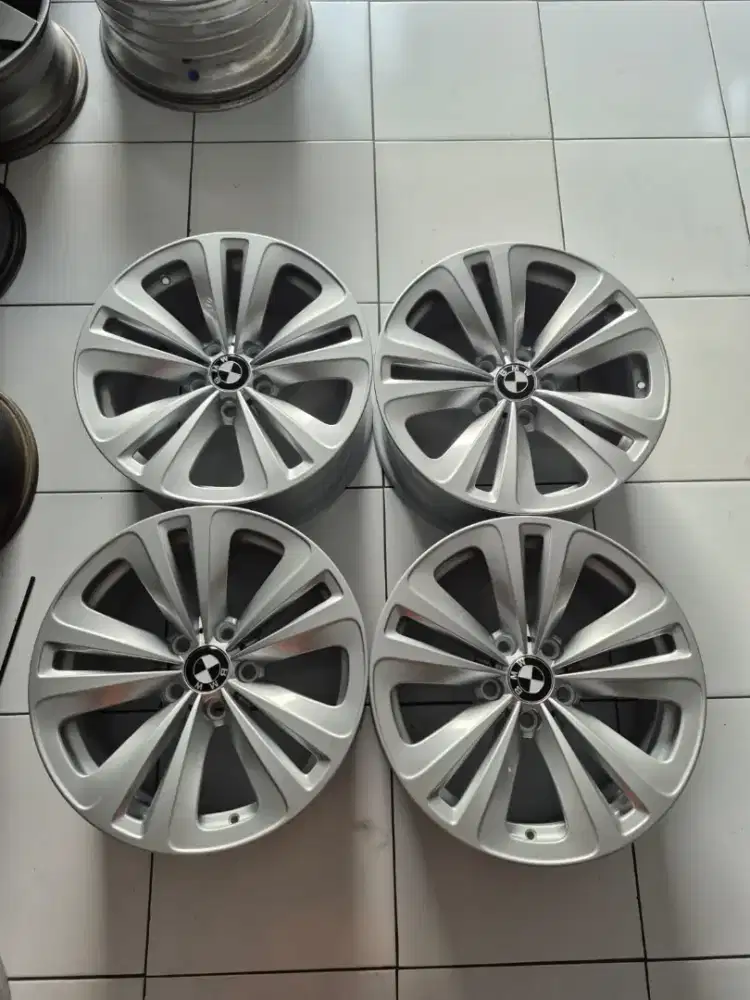 Velg oem BMW Style 234 R18 pcd 5×120 lebar 8 et30 Part number..4pcs