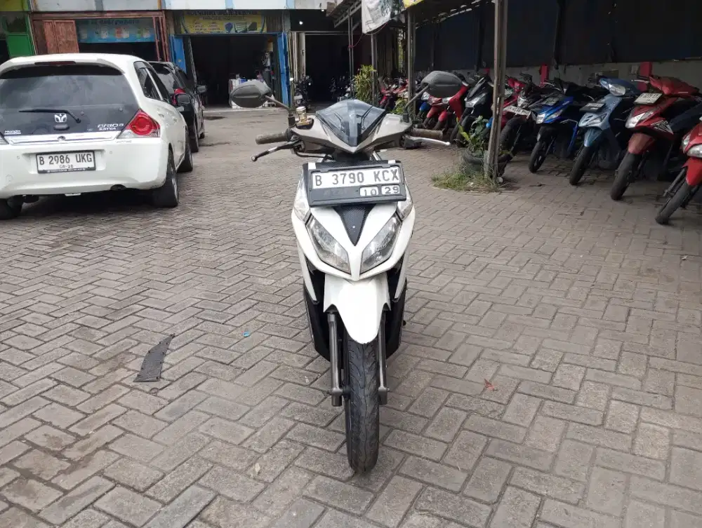 Vario tekno tahun 2011.Pajak hidup