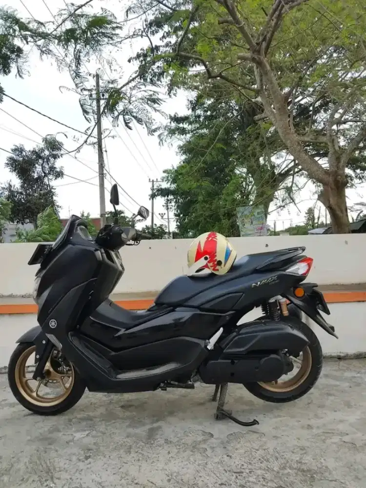 Yamaha nmax 2021 hitam doff