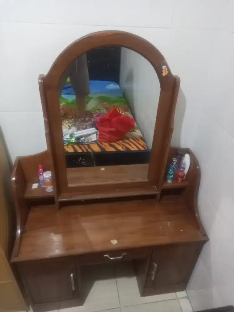Meja rias kayu jati