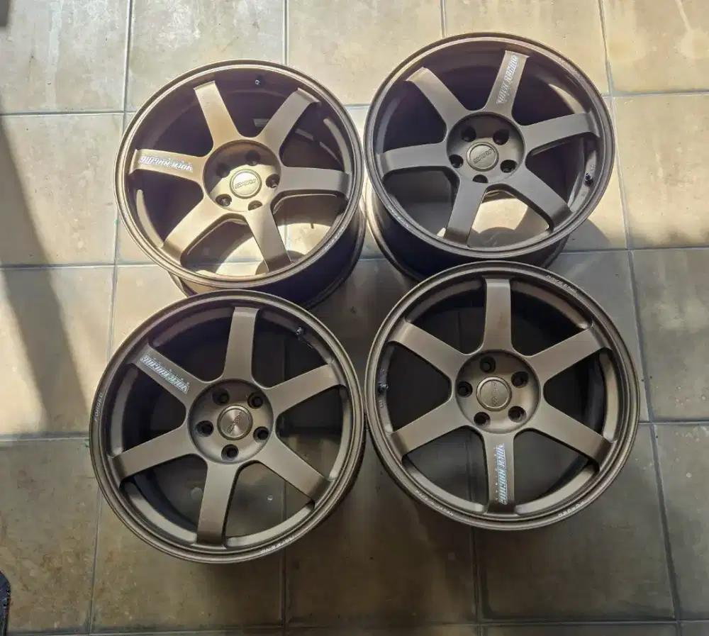 Velg Volk Rays TE37 Saga Original 5x114.3 Ring 18