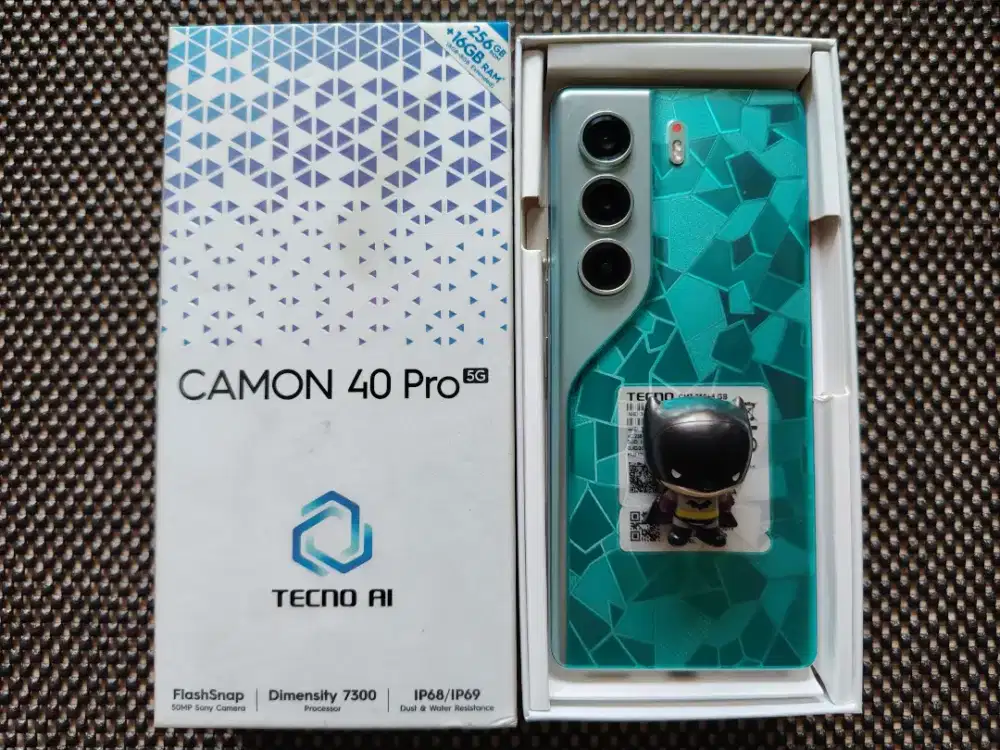 tecno camon 40 pro 5g 8/256 fullset