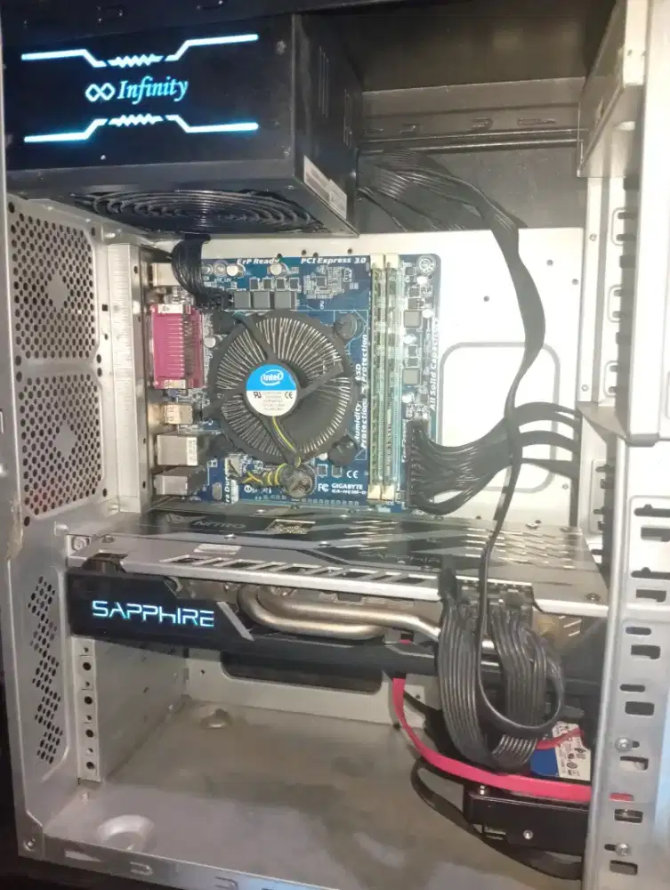 Jual PC Desktop Intel dengan AMD RX 580 (Nego)