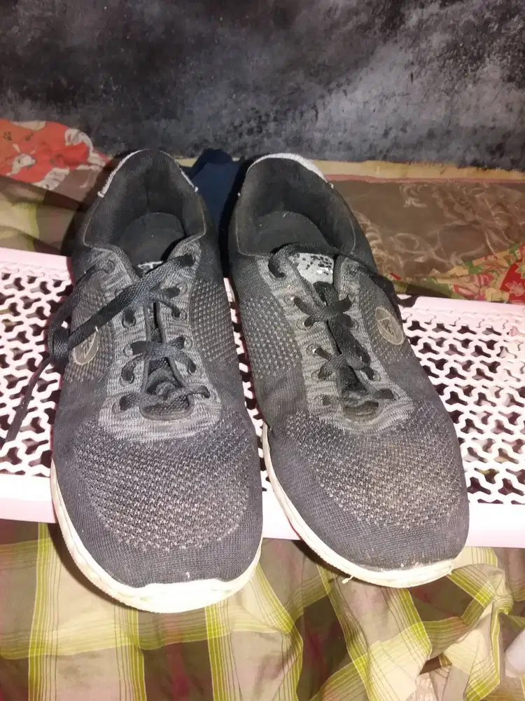 SEPATU SEKOLAH UKURAN 43