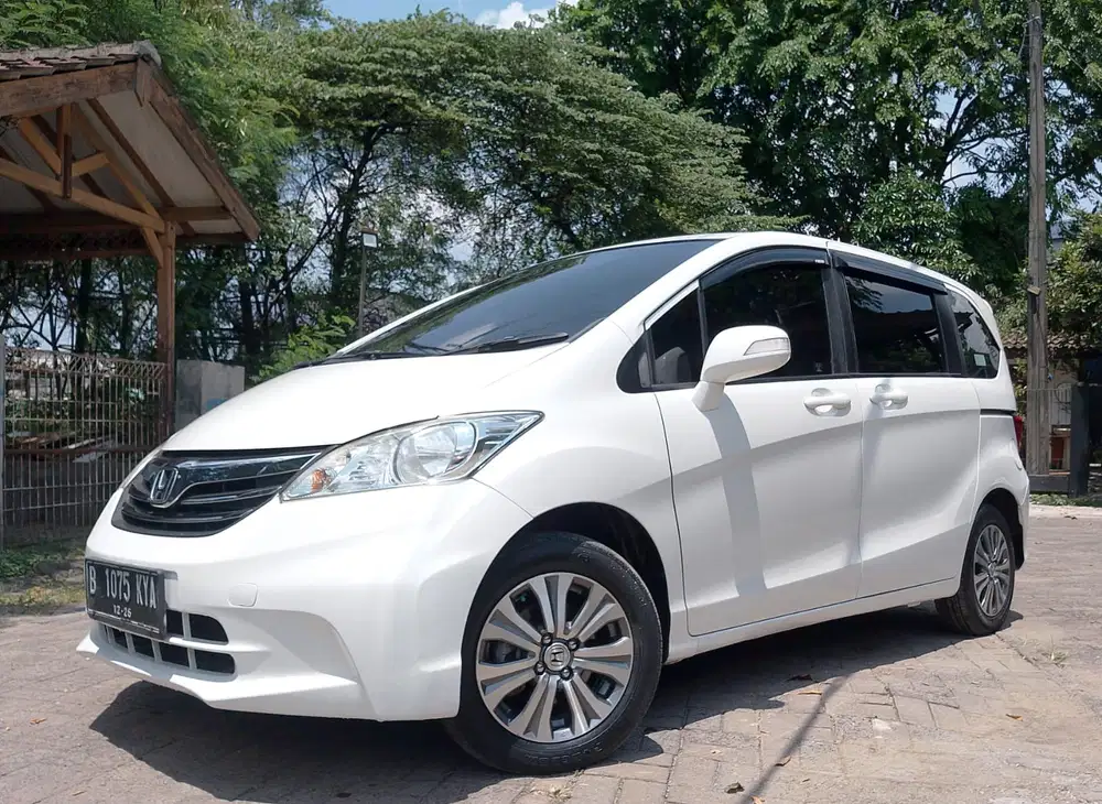 Honda Freed 2012 Bensin