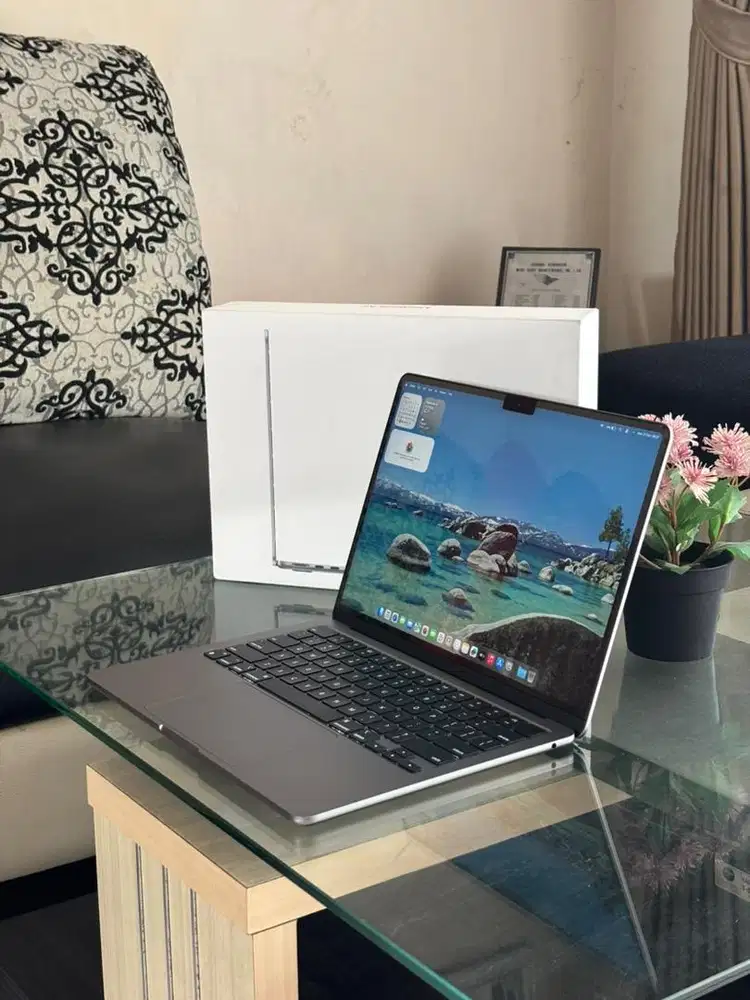 Macbook Air M3 8/256 Garansi Digimap ON