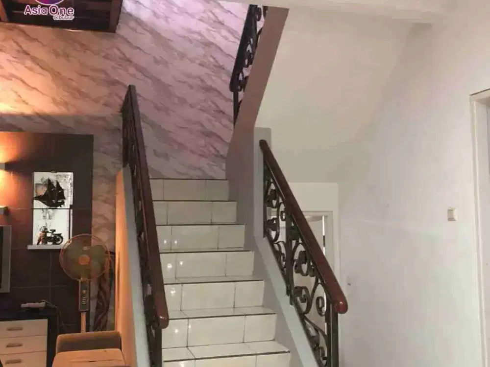 Dijual cepat rumah 2 lantai dalam cluster favorit kota wisata
