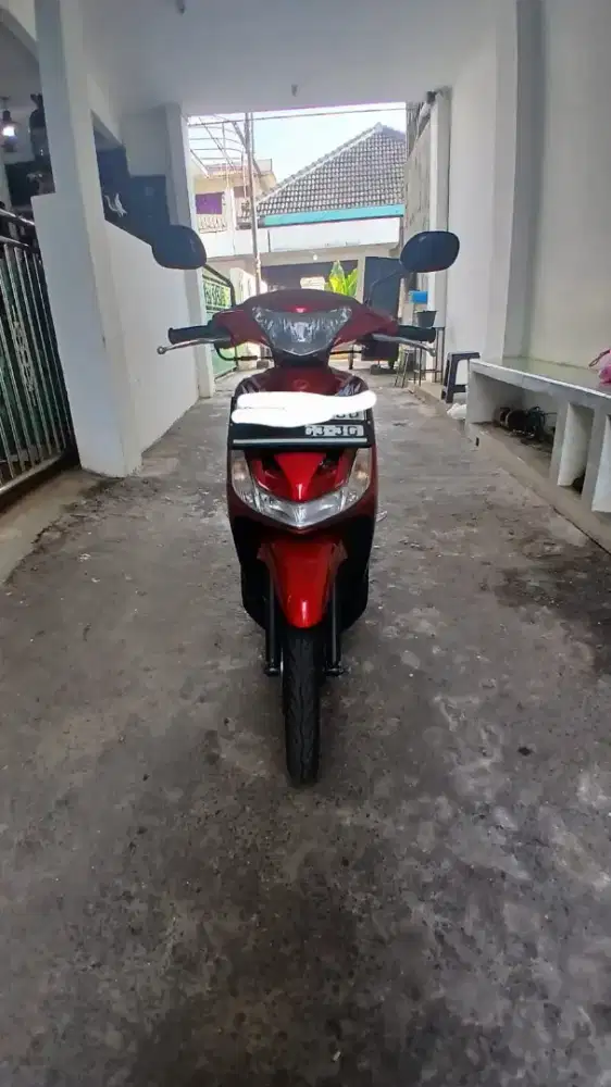 Mio SMILE 2010 Merah