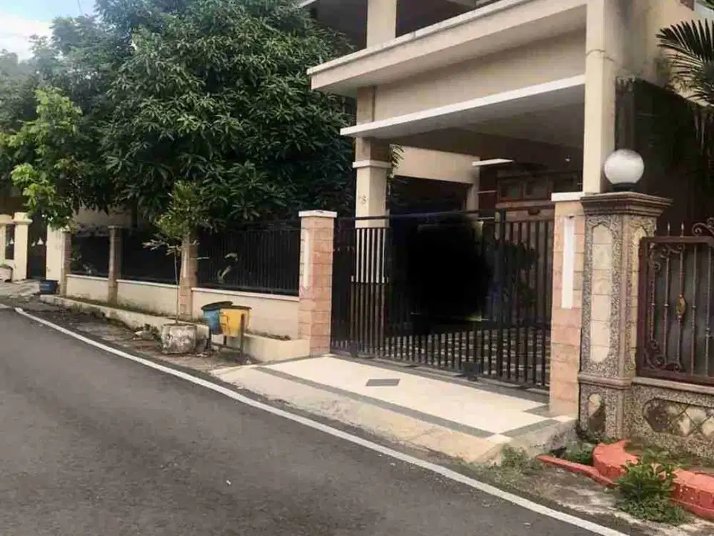 Strategis! Rumah 2Lantai Kalpataru Suhat Kota Malang