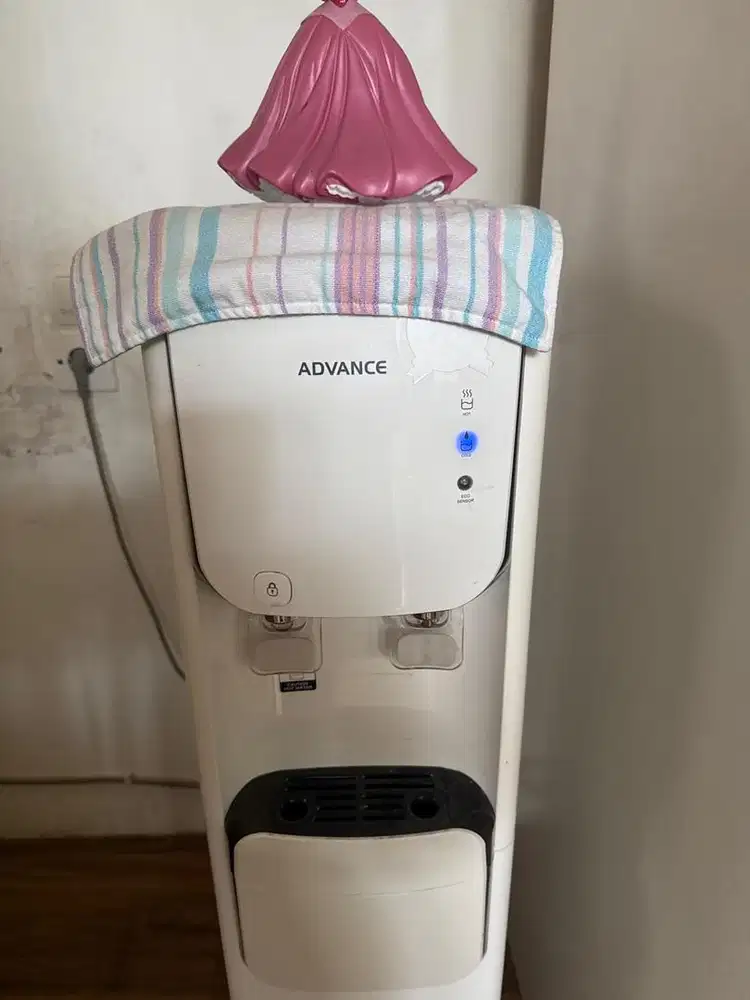 Dispenser advance