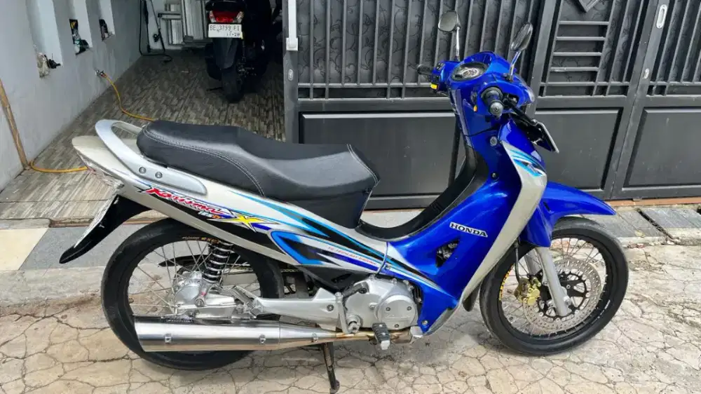 Honda x 2006 Karisma Full restorasi