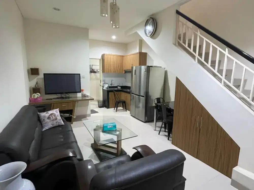 DIJUAL RUMAH DI LAYAR PERMAI PIK!