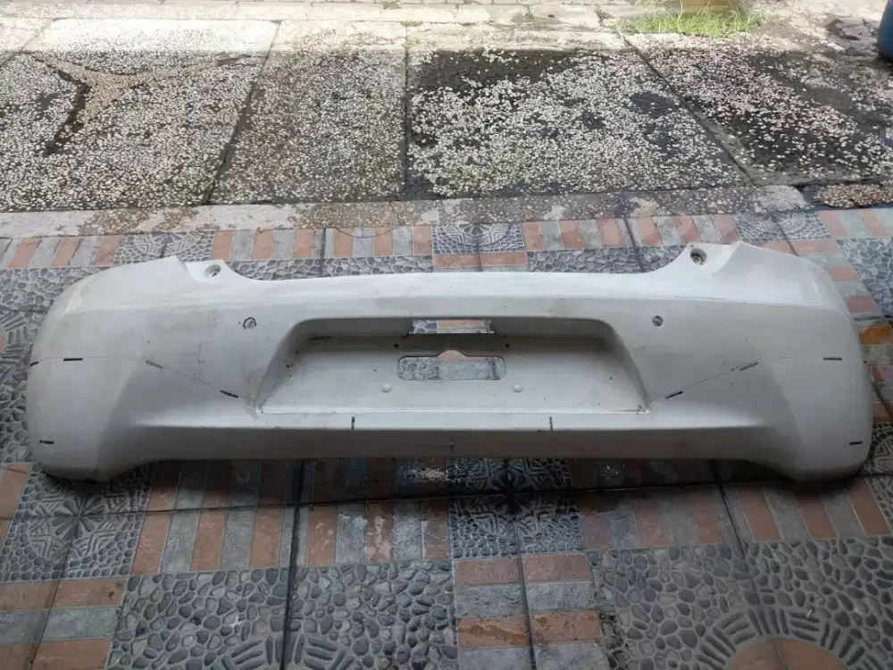 Copotan Bumper Belakang Etios Valco 2014