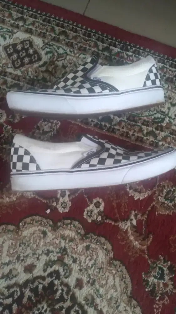 Sepatu Vans Classic Authentic size 43