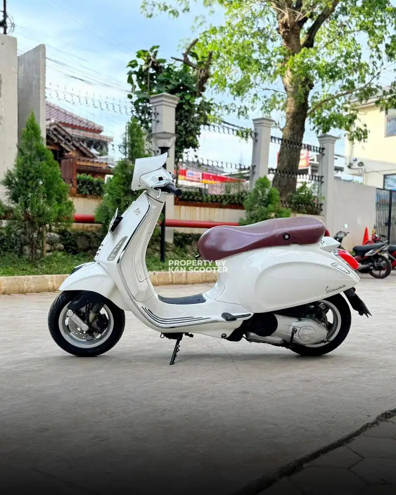 JUA; MURAH VESPA PRIMAVERA 150 3V 2014 MULUS