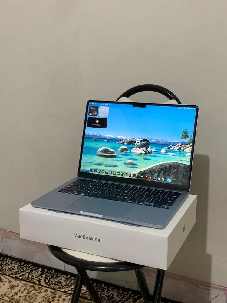 MacBook Air 2025 M4 13 inch 16/256