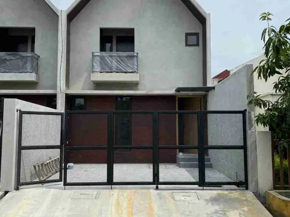 Rumah Scandinavian Kutisari Indah Surabaya dekat Univ Petra