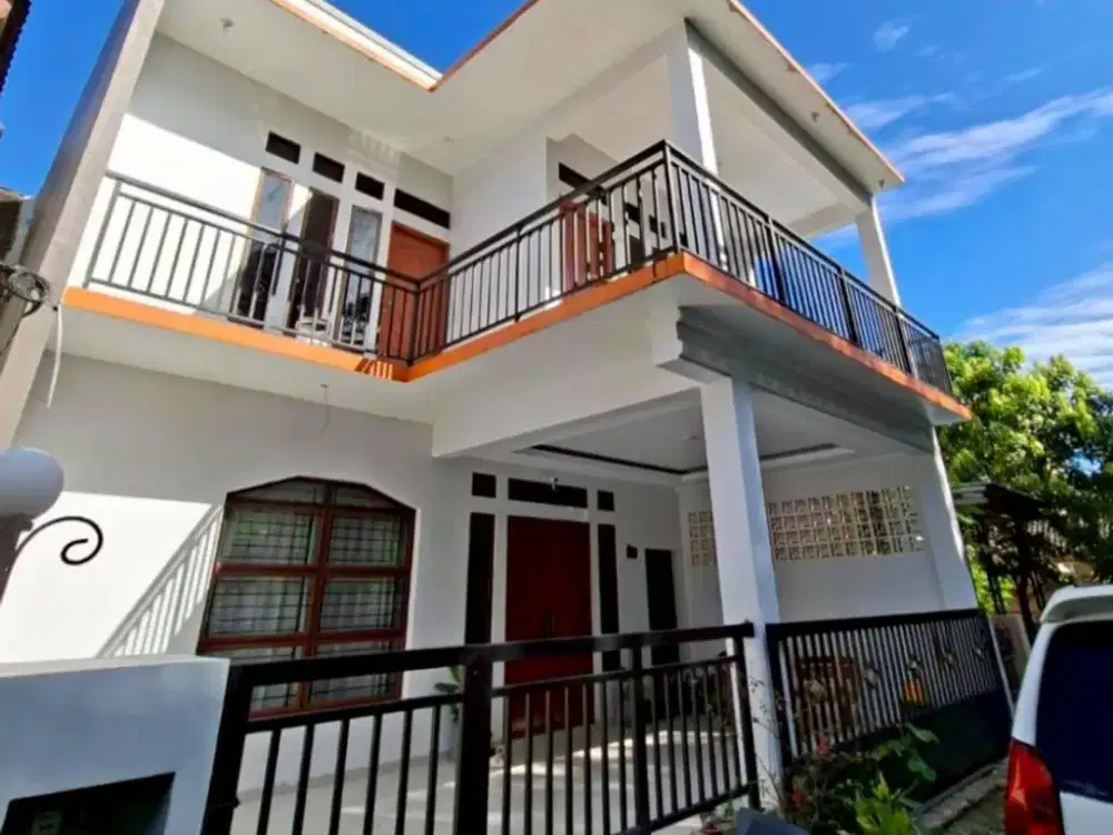 Dijual Cepat Rumah Cantik 2 lantai Di Citra Batam