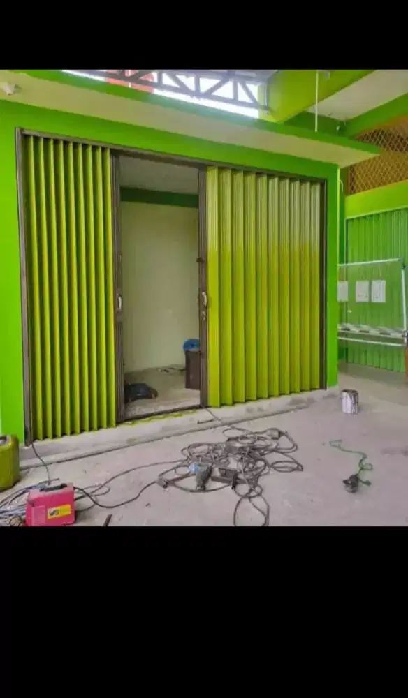 Rolling door folding gate besi