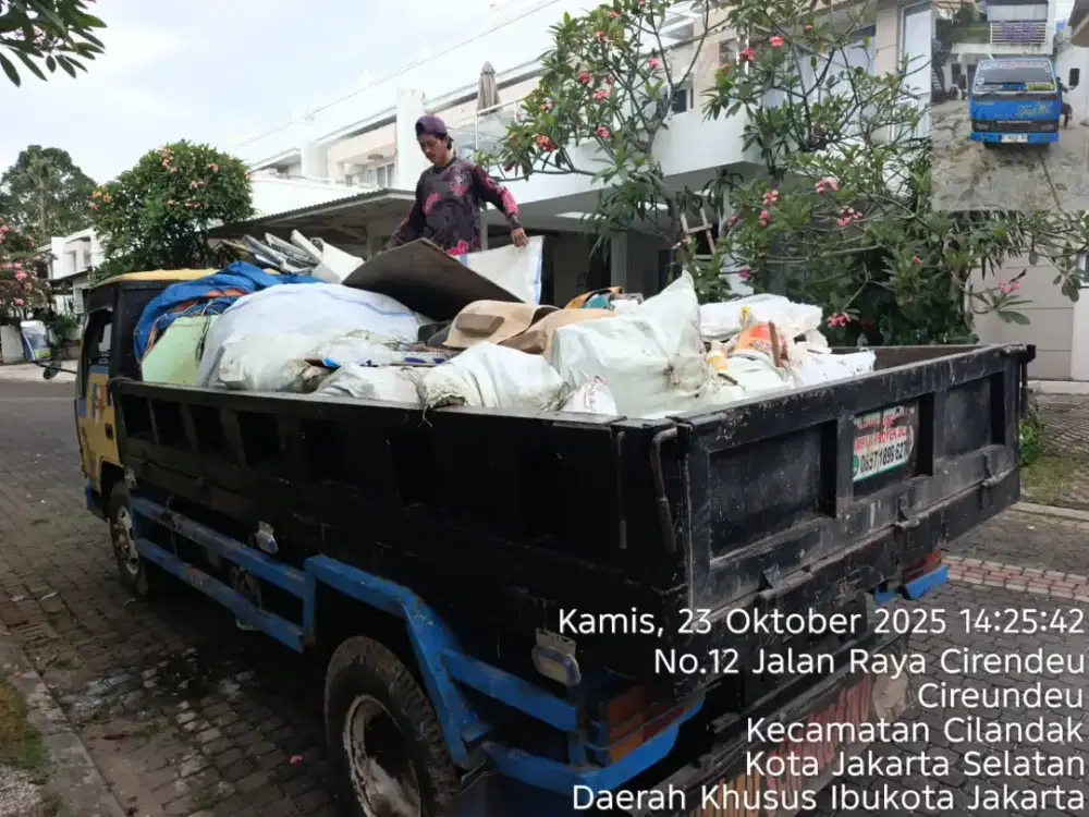 Jasa buang puing dan pengurugan