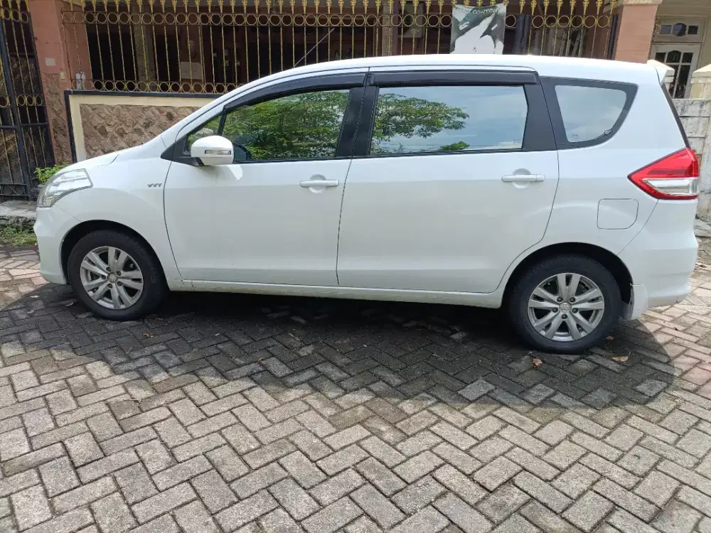 Suzuki Ertiga GX M/T 2017