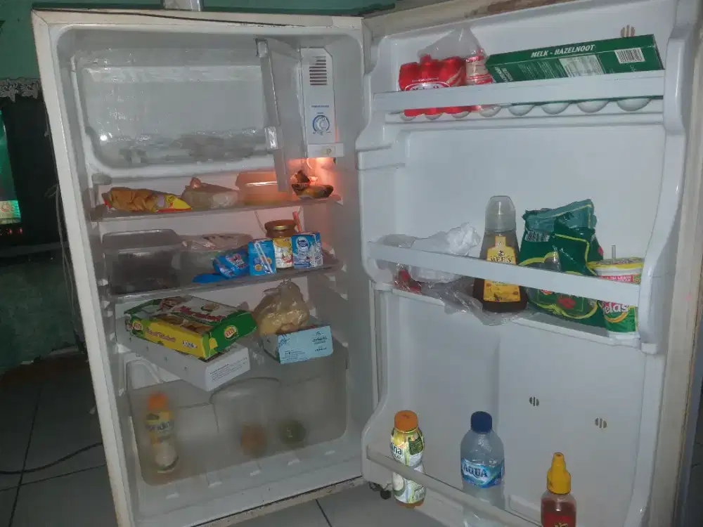 Kulkas 1 pntu sharp beku dngin bgt normal