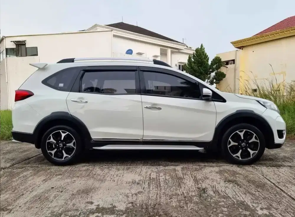 Honda BRV Prestige AT 2016