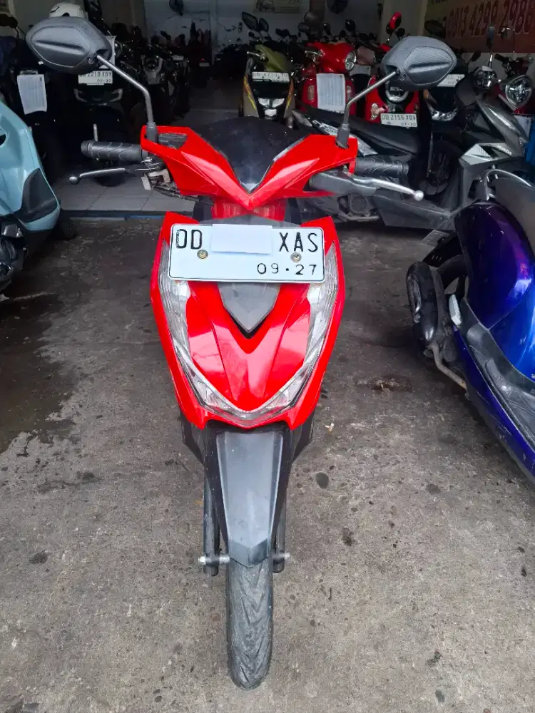Honda Beat 110cc 2022 merah hitam